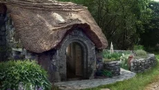 The Mystery of Blackthorn Castle - jogo do gênero Ponto & Clique