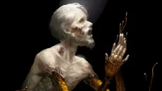 Shadows of Forbidden Gods - jogo do gênero Estratégia global